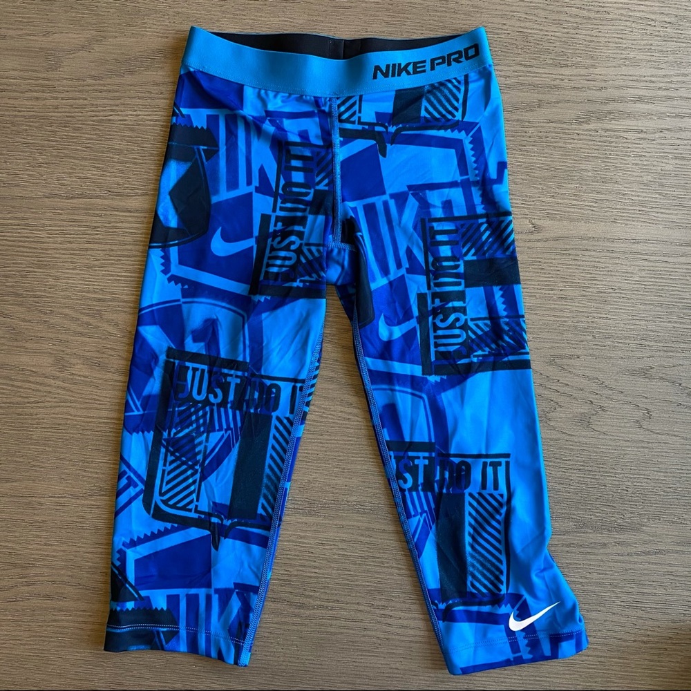 Nike Pro Capris